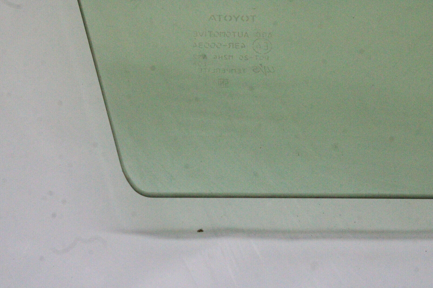 2019 TOYOTA RAV4 XLE FRONT RIGHT WINDOW GLASS TINTED OEM 19 20